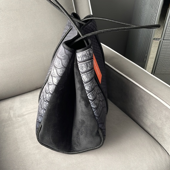 NWT Haute Shore large tote - Picture 2 of 4